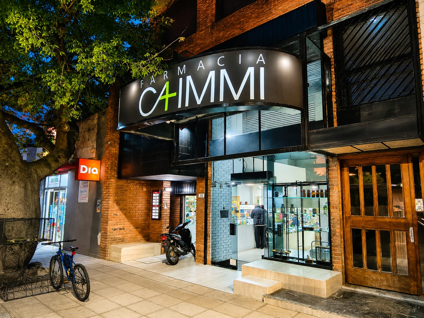 Fachada Farmacia Caimmi, Campana, Buenos Aires